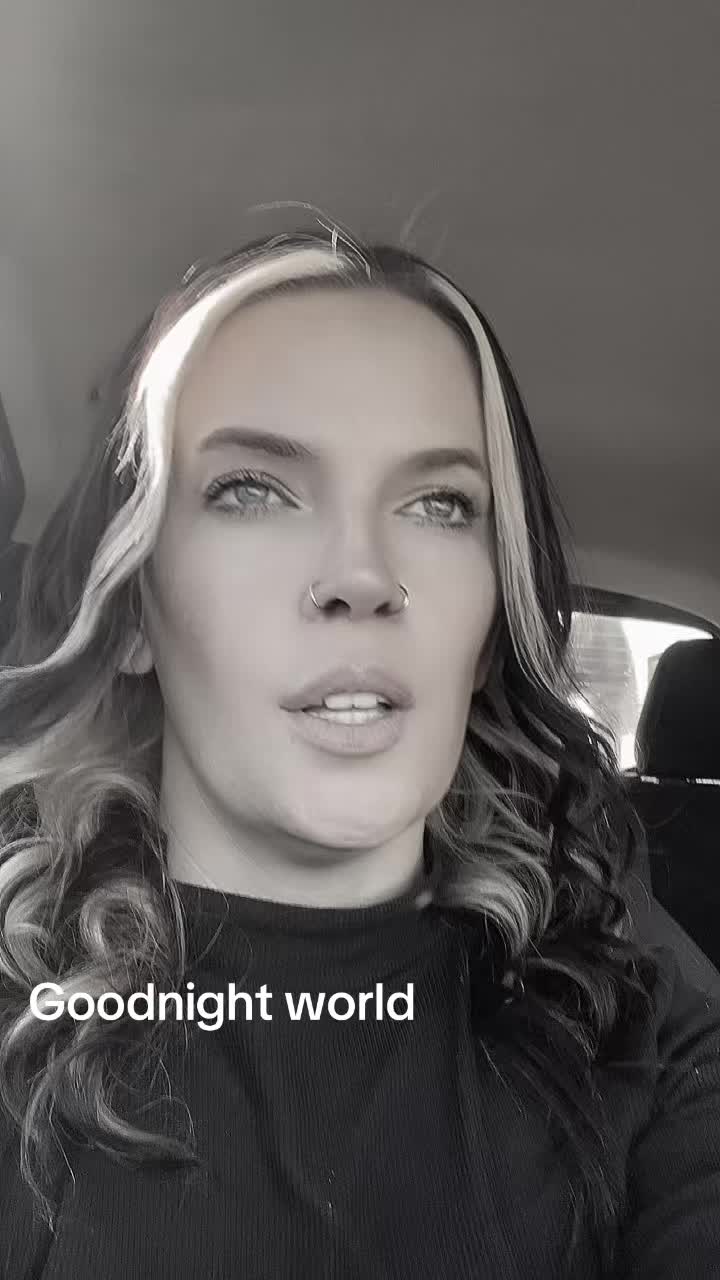 @Queenmegan1990
