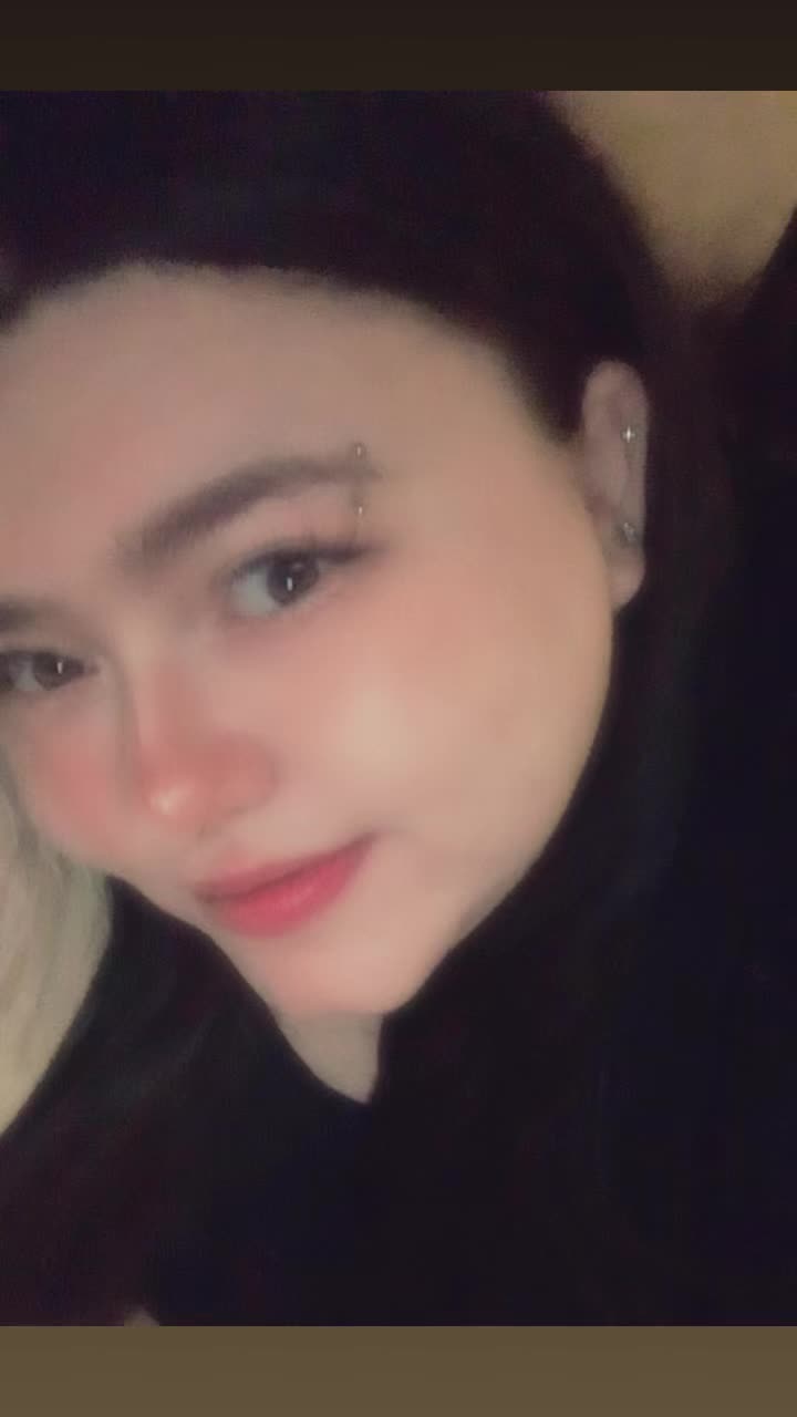 @FluffiBuniTushie