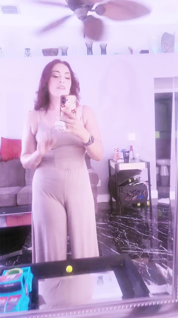 @jazminecolon