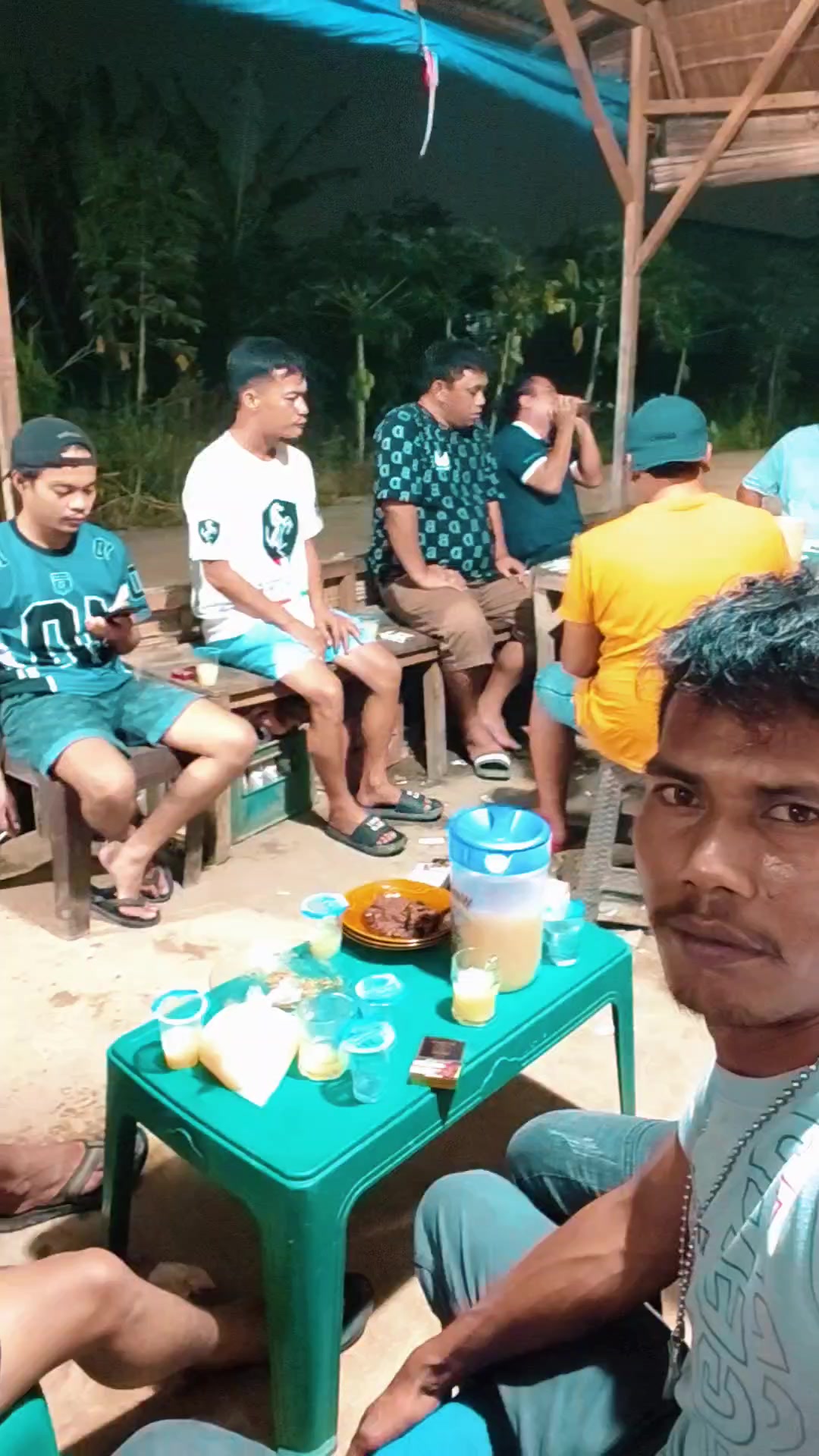 @𝙈𝙧. 𝙃𝙄𝙏𝙀🇮🇩
