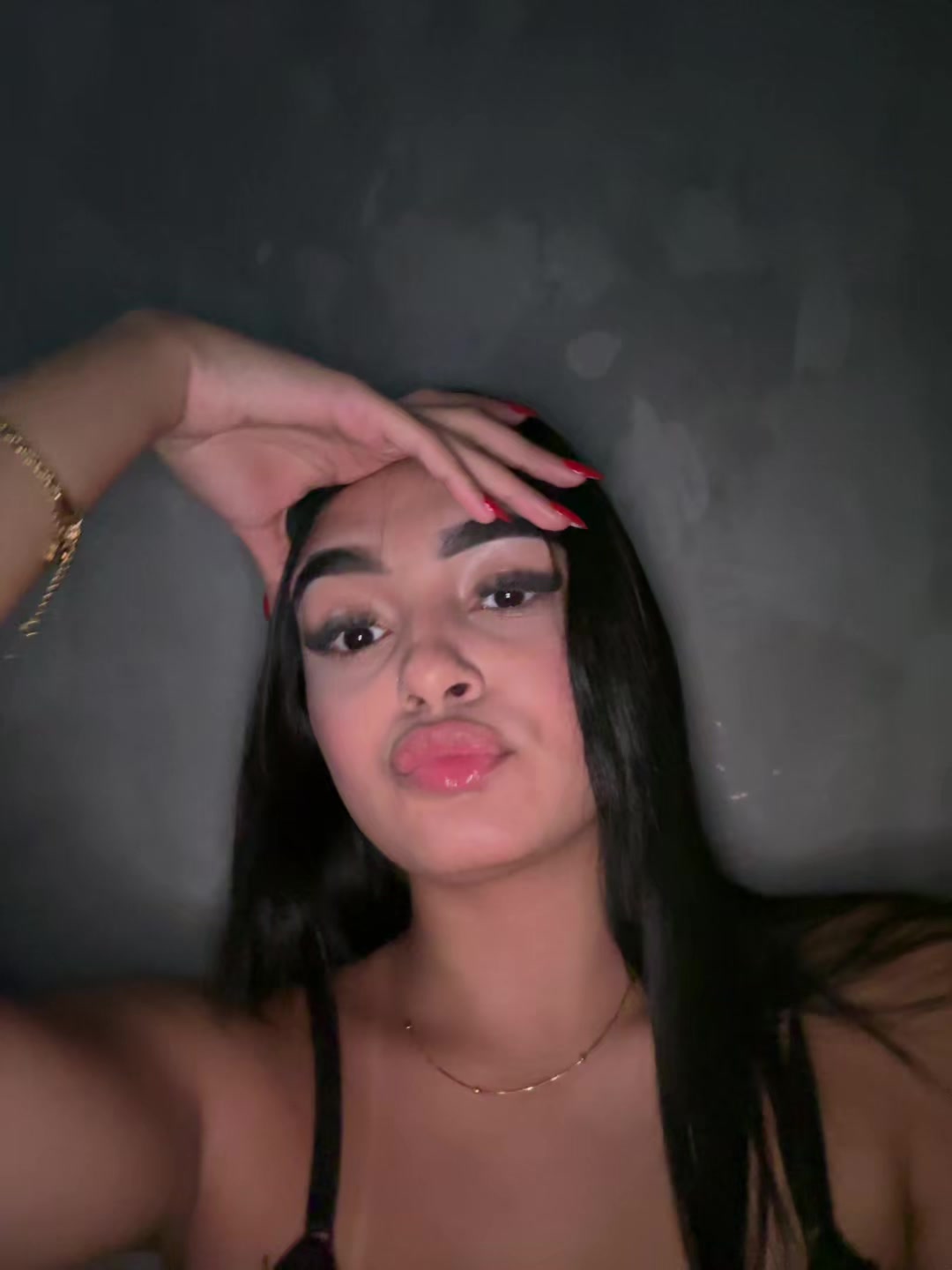 @juliafwz