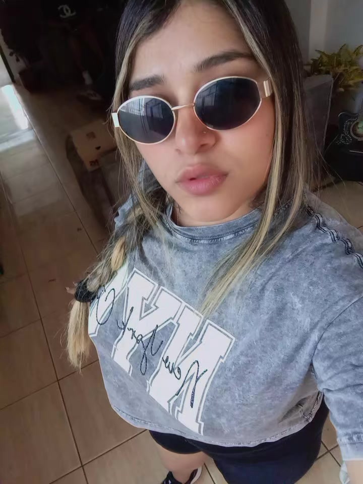 @Dani 🦂🌺🌸