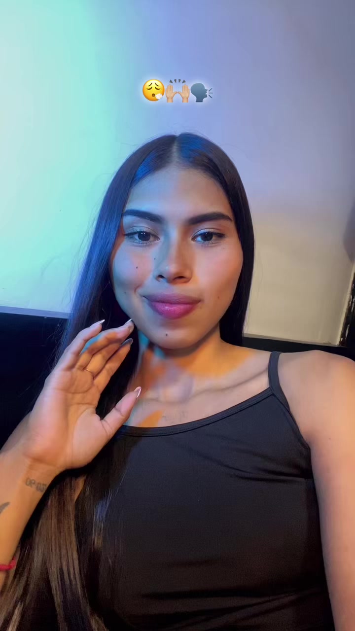 @Daniela Becerra♡
