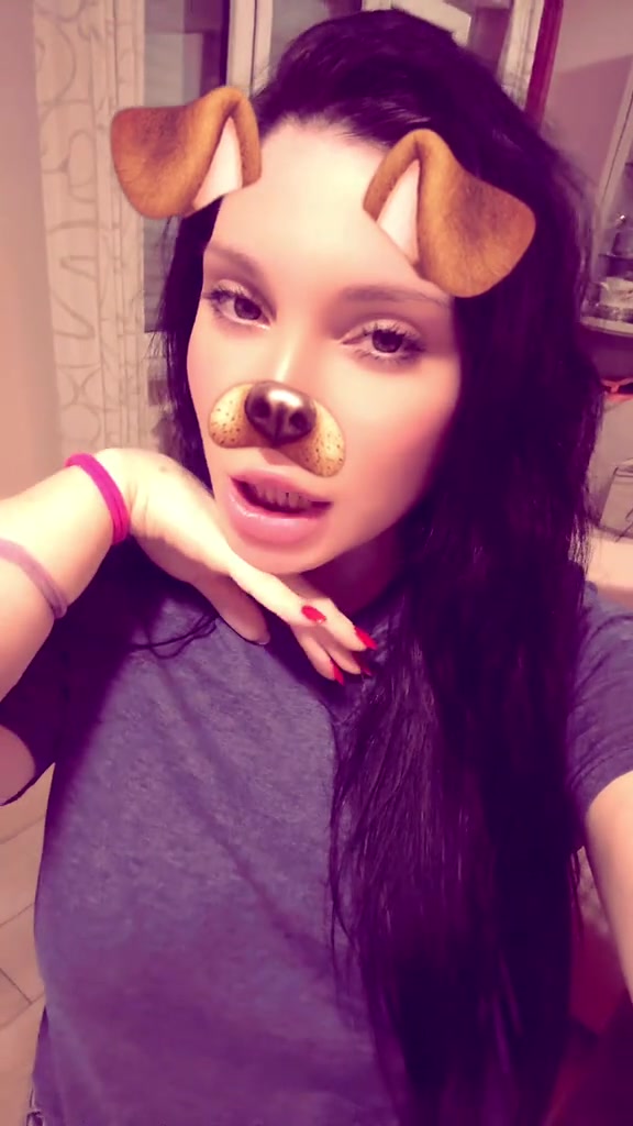 @Valeria94