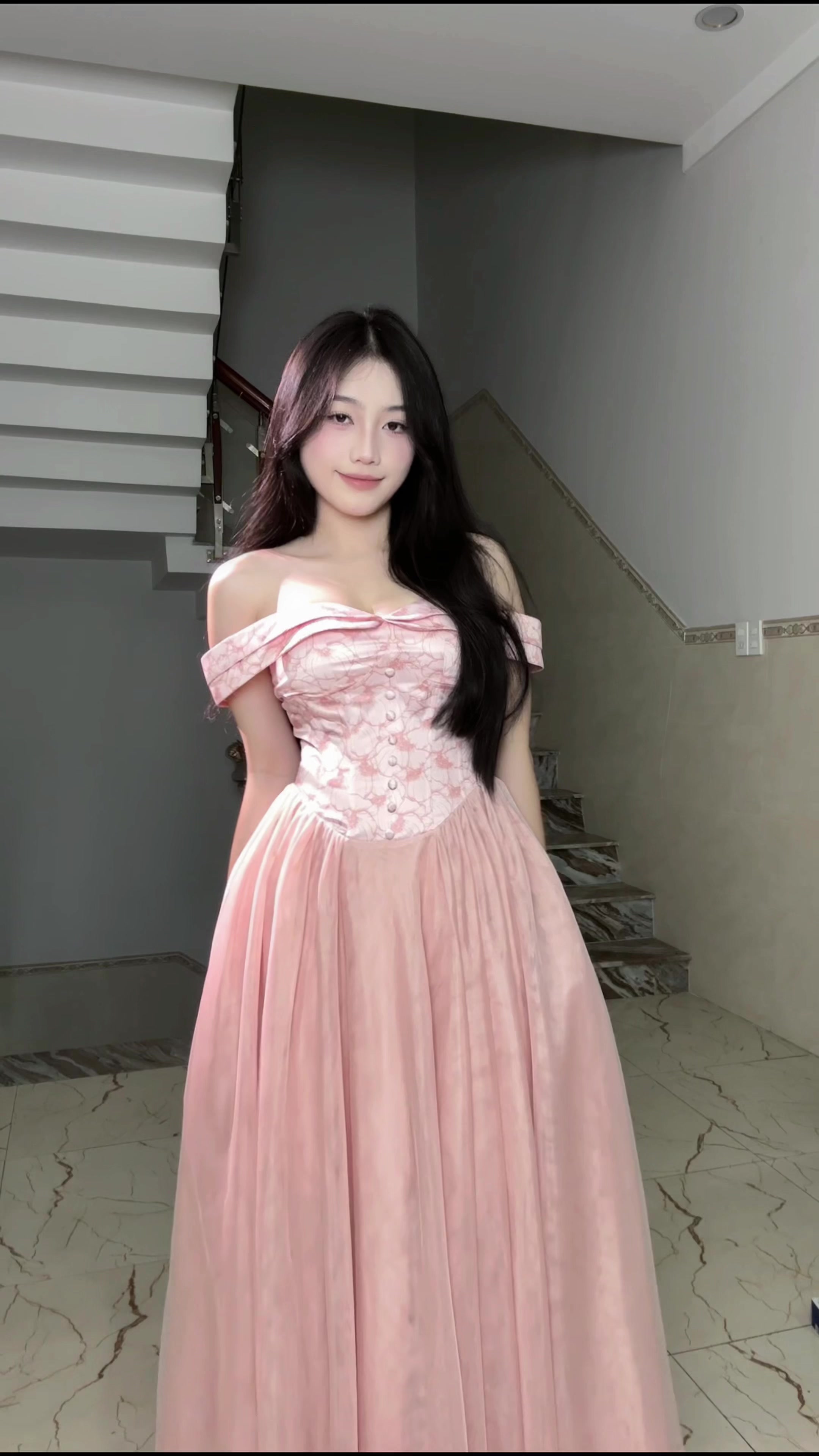 @Ho&agrave;ng Li&ecirc;n Hoa