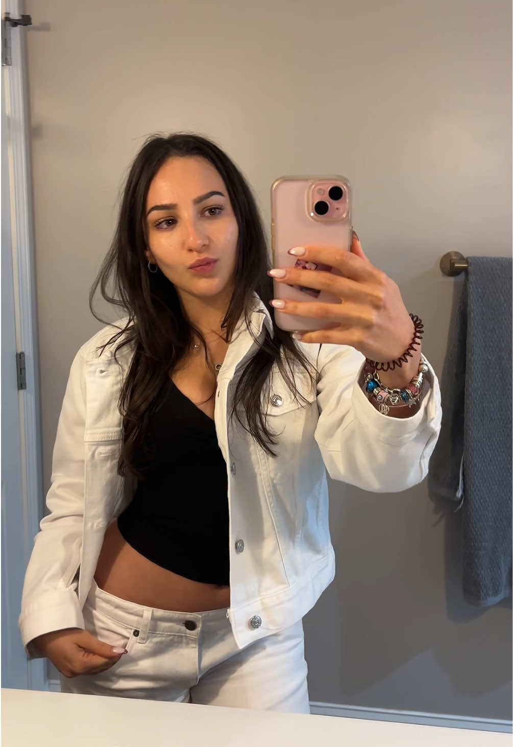 @Luna