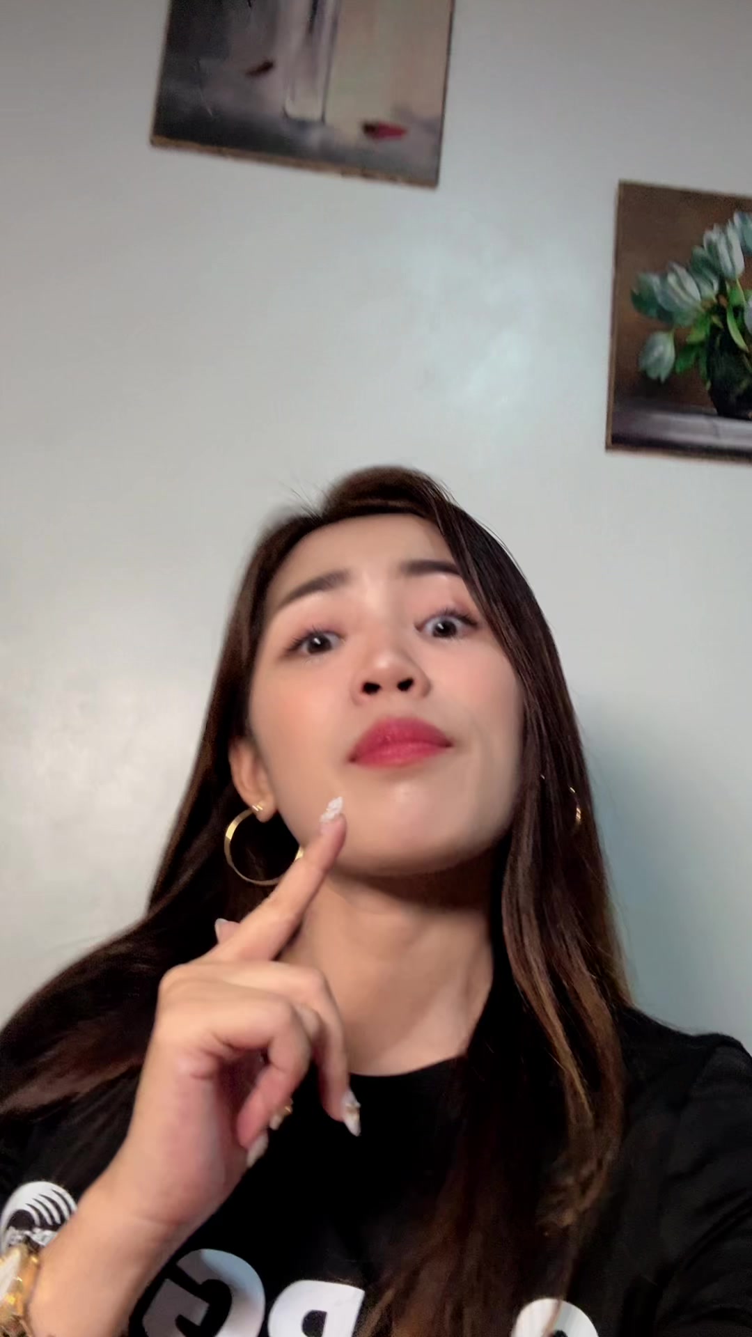 @Momai