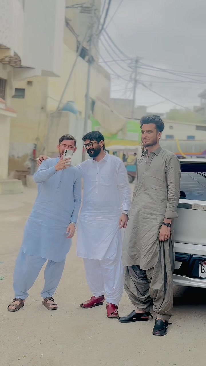 @Safdar اسٹٹچ🧵