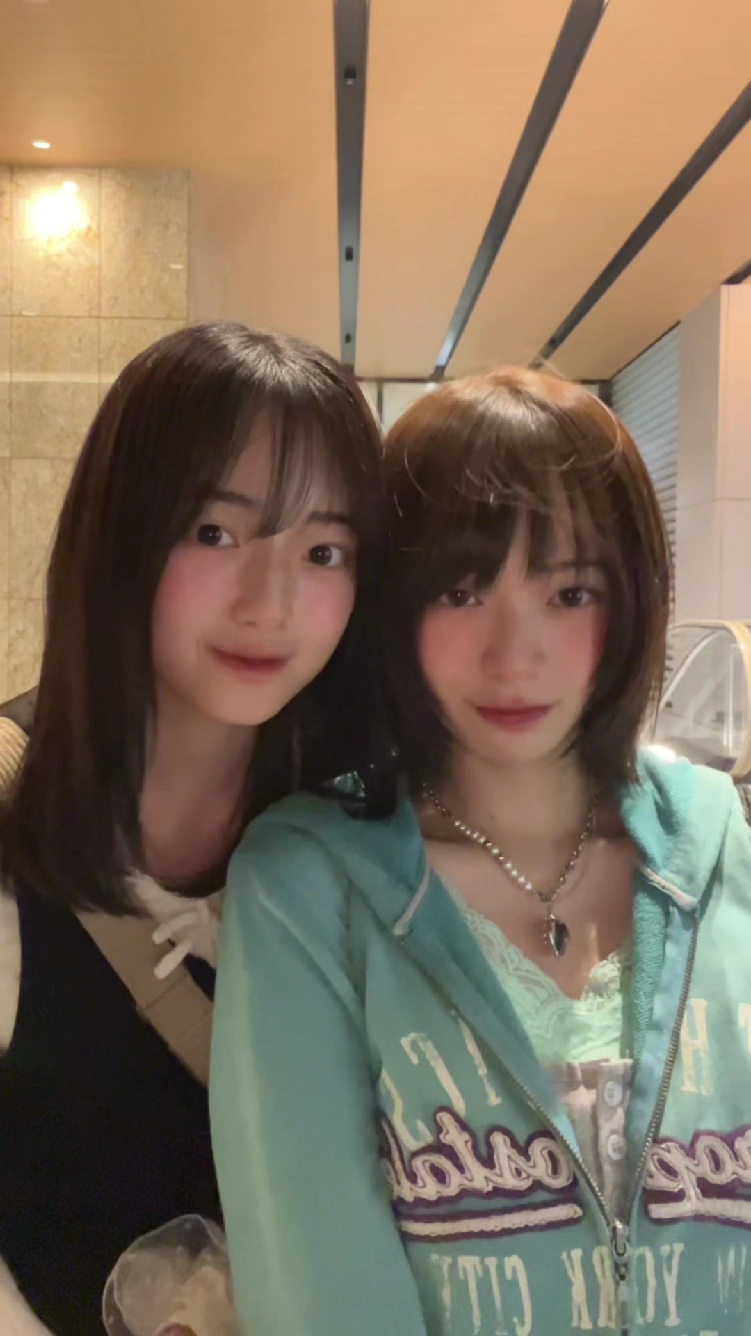 @二色 冬香