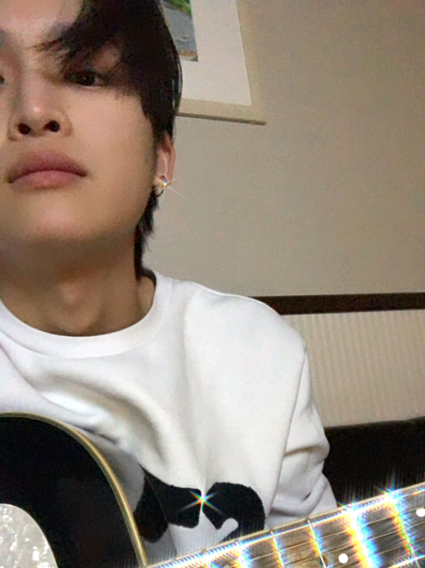 @ユラリ