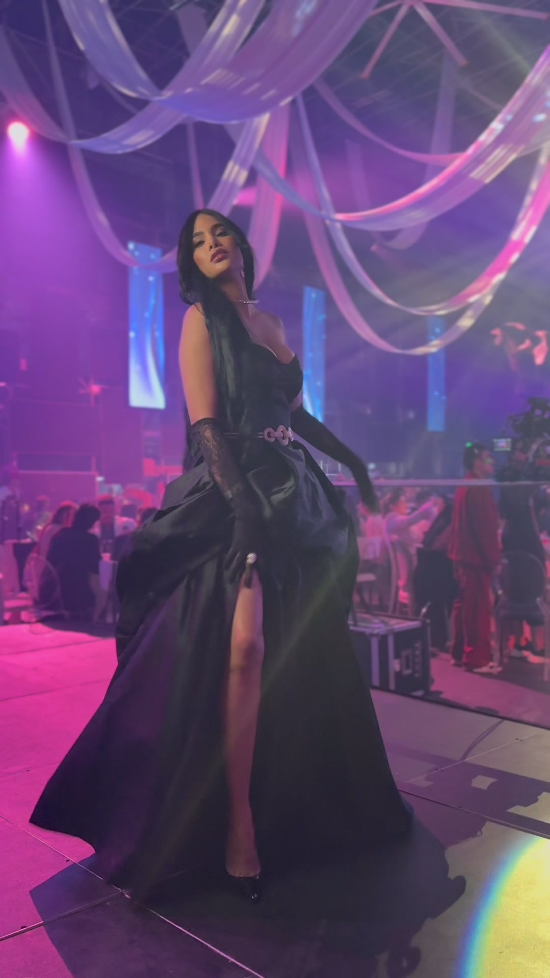 @Sharlotte Fernández