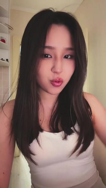 @minabj_