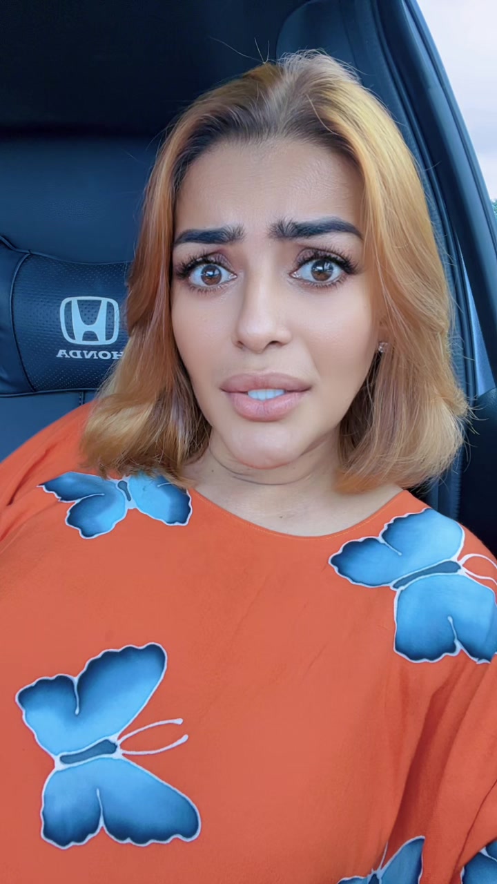 @missrara_kf