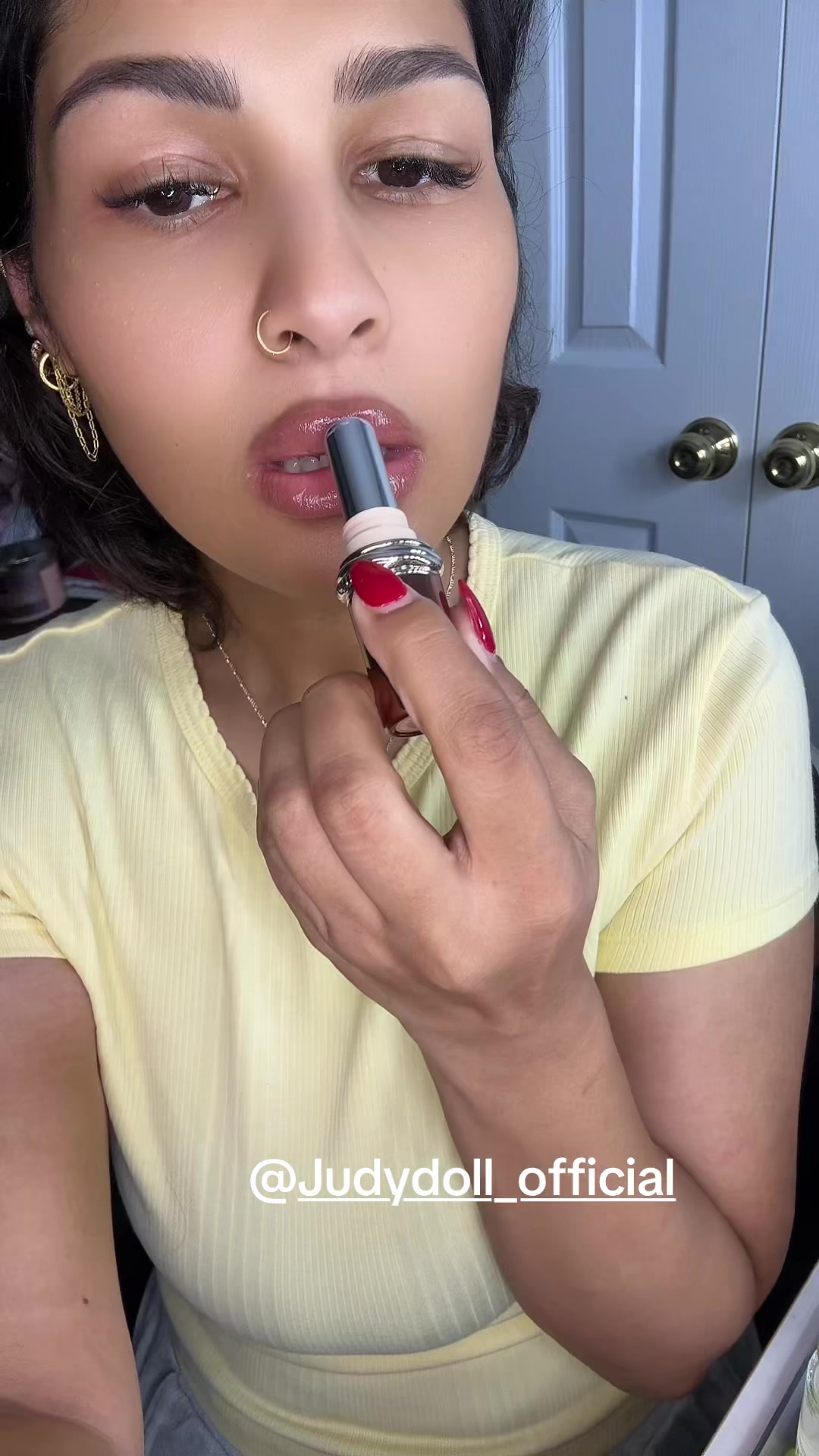 @MakeupLaveena