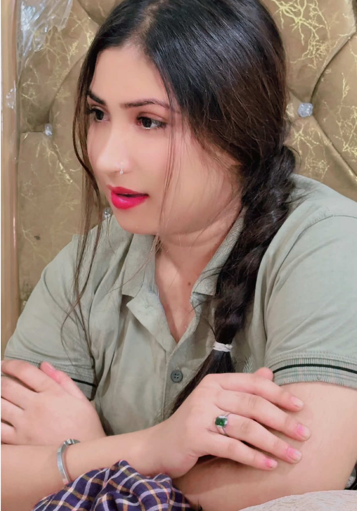 @Mahii_💔_Khan