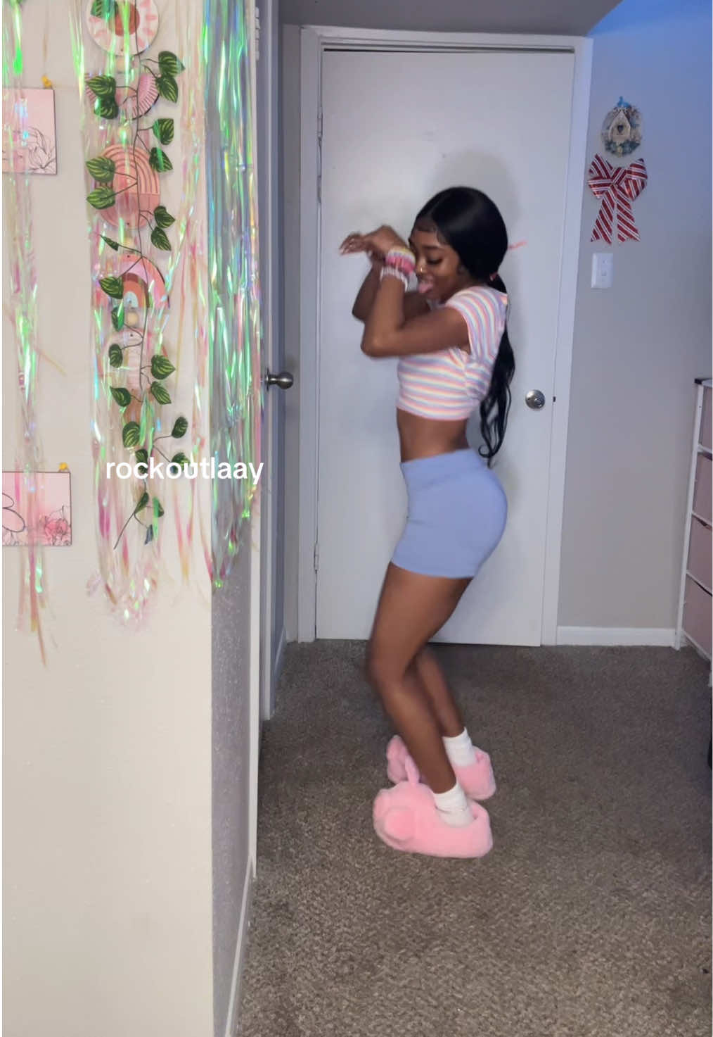 @rockoutlaay