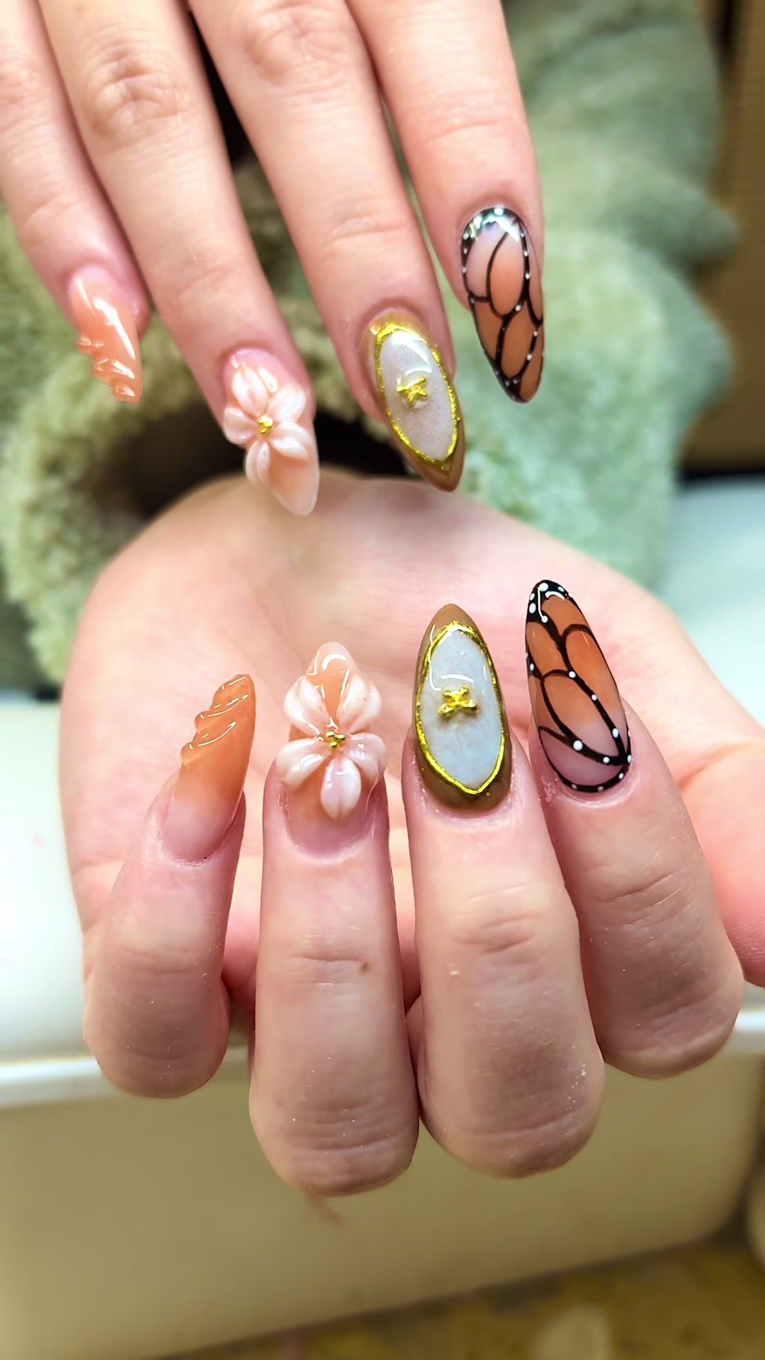@NailsbyMc