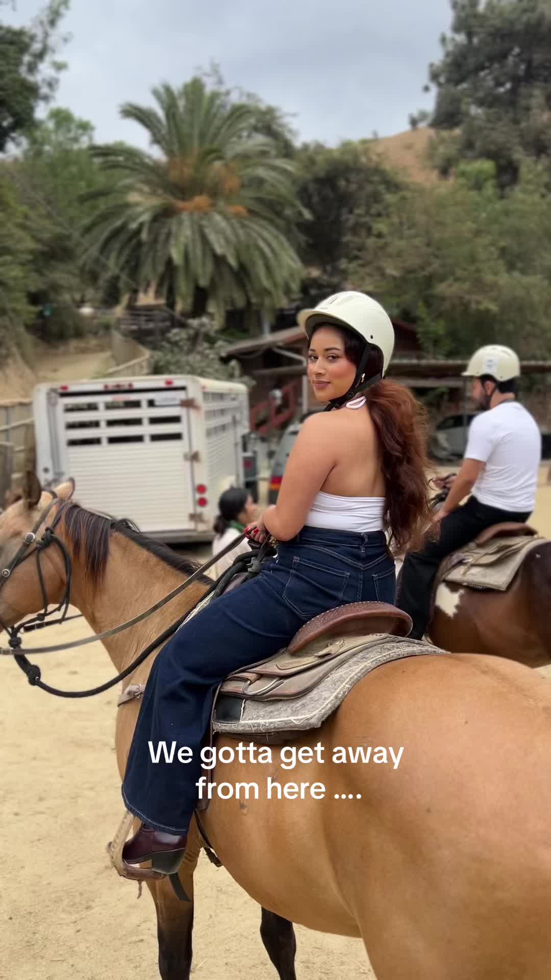 @Alondramariess