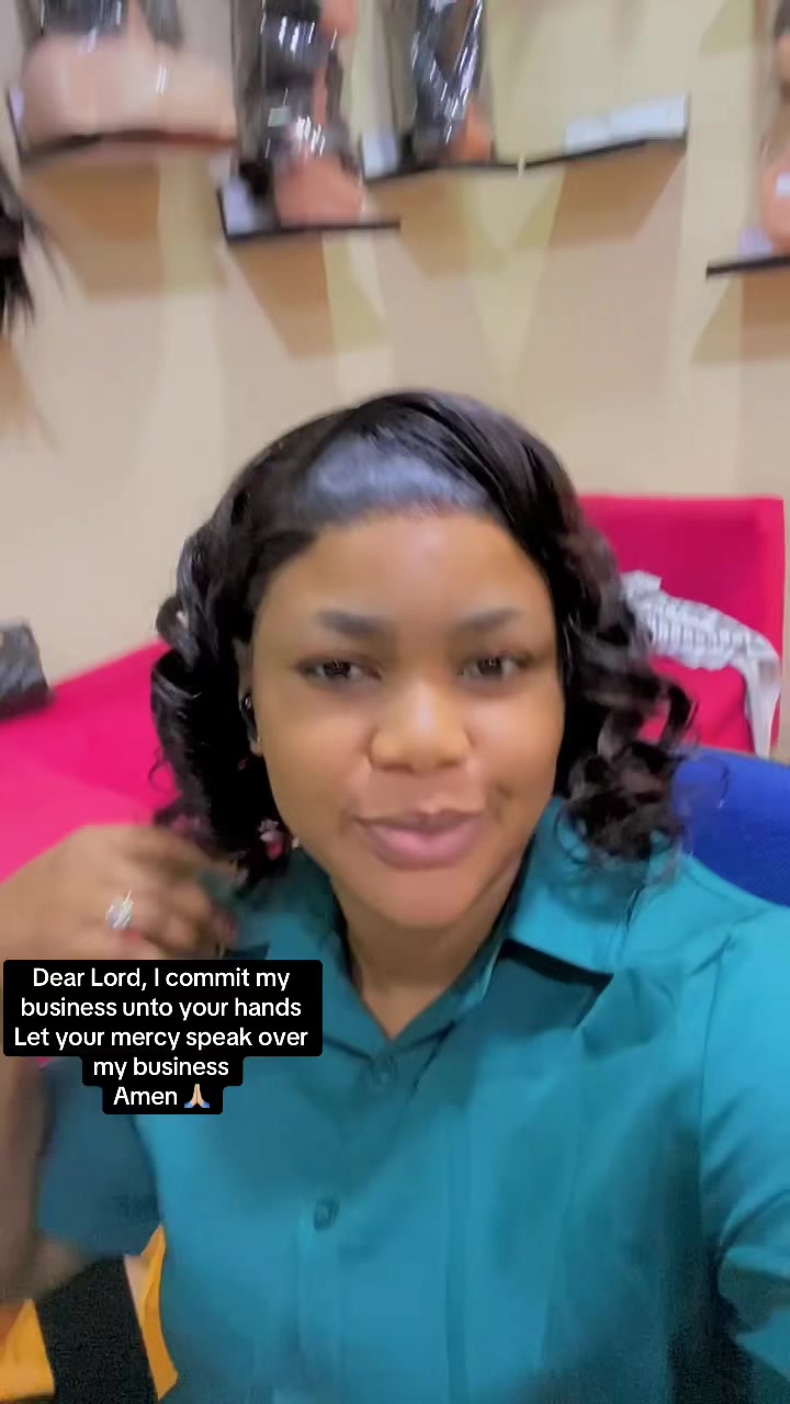 @Wig Stylist in Osogbo