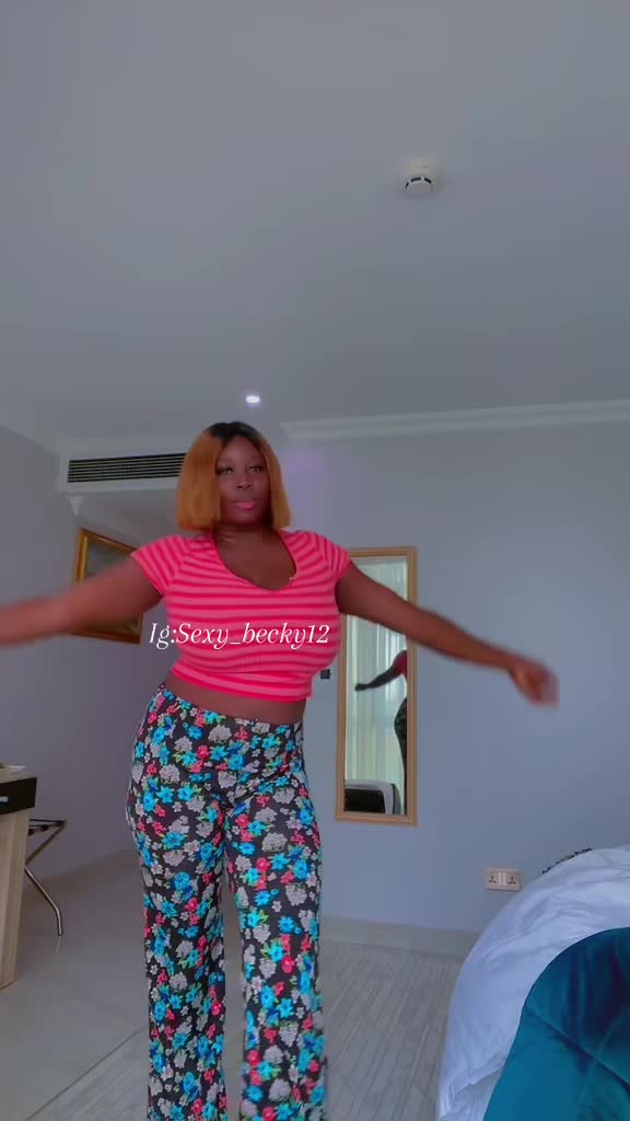 @Sexybustybecky