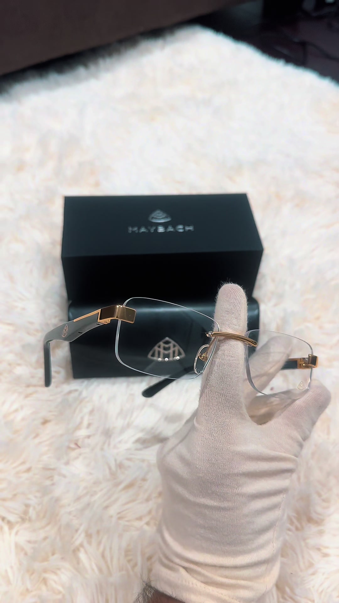 @LuxuryReps