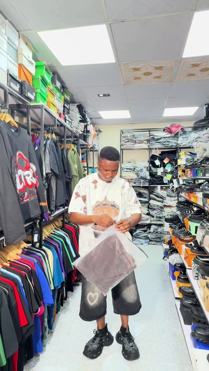 @BIGGEST TSHIRTWAREHOUSE IN IBD