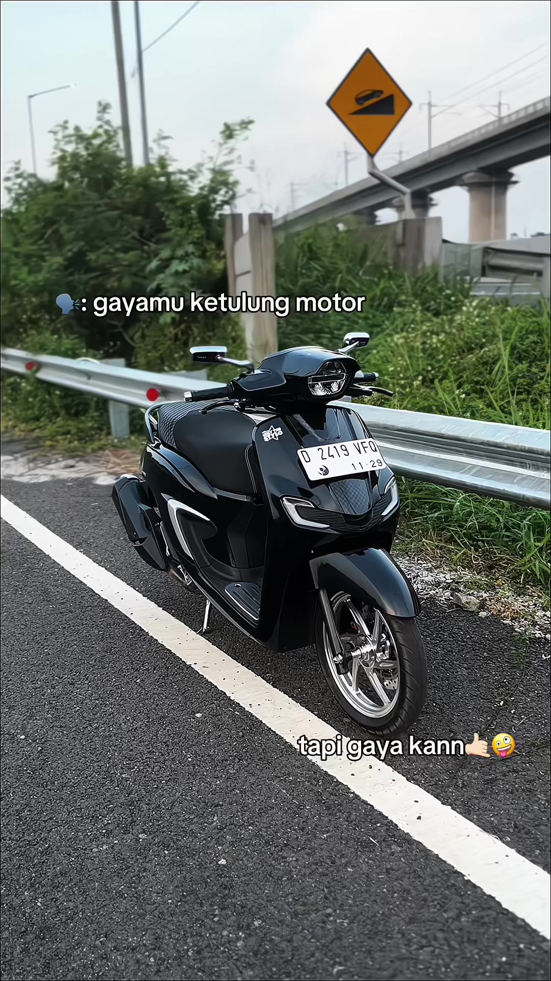 @๐๐๐ฌ๐๐ข