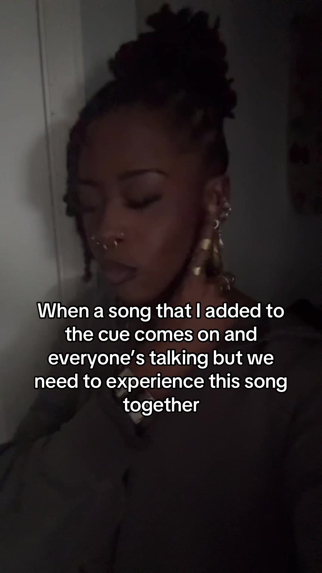 @☥