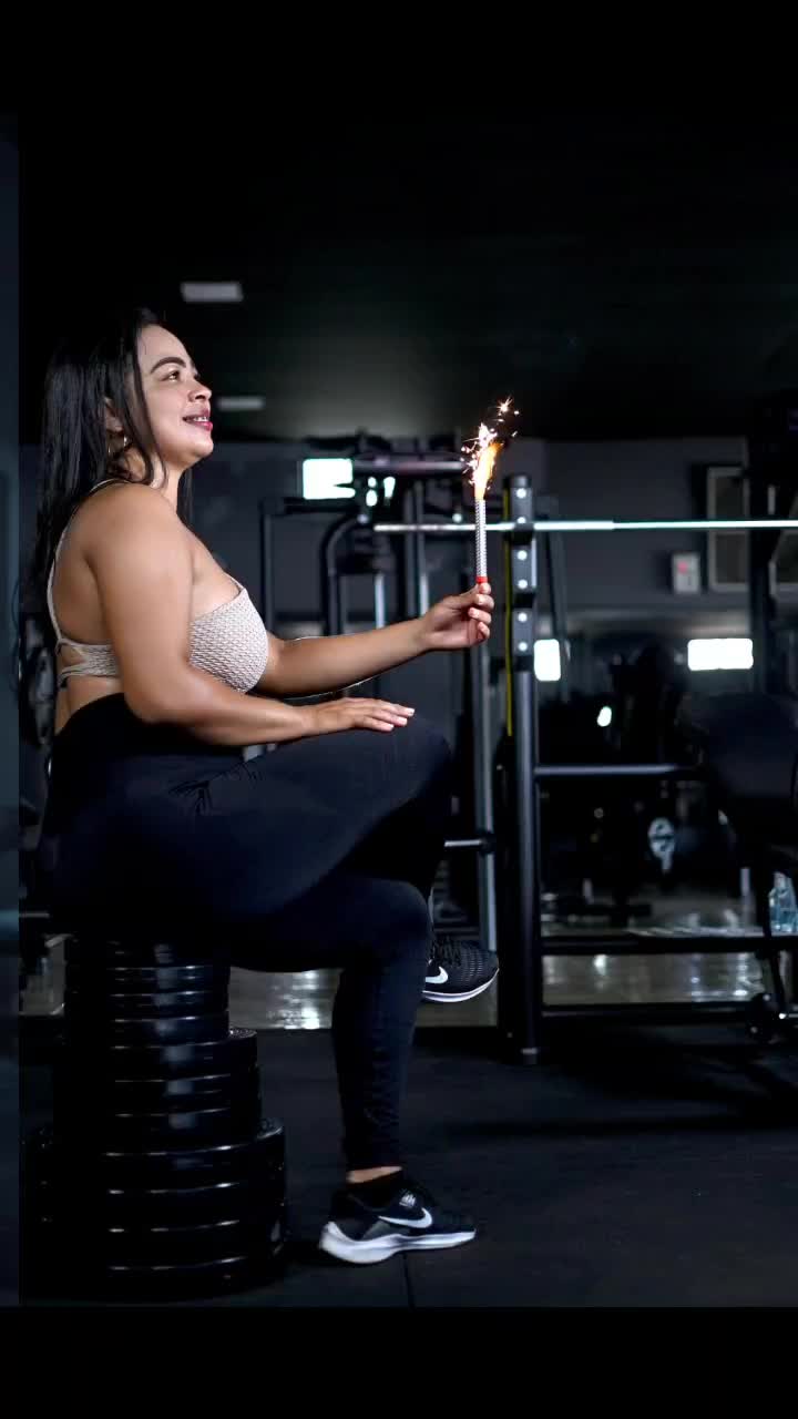 @hellenketeny