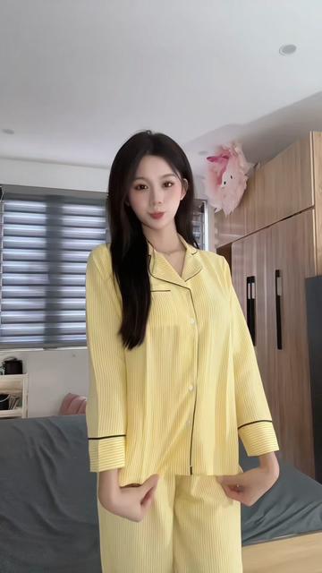 @Trân