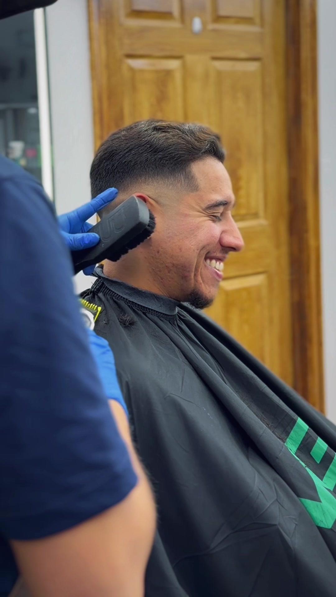 @Jisai Barber