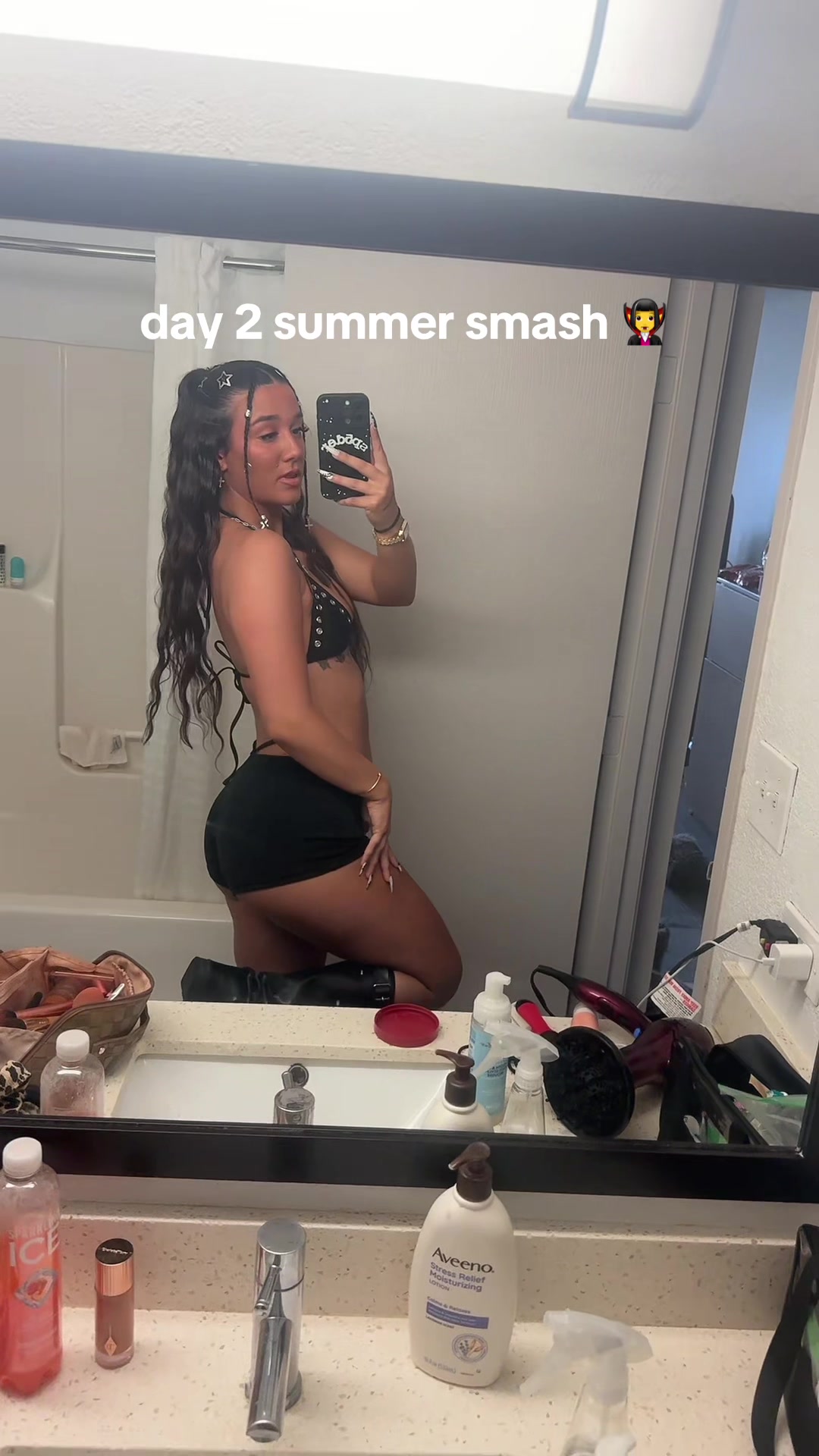 @mrsplutoski