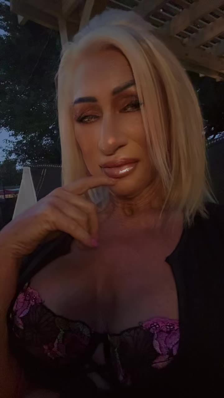 @Tena