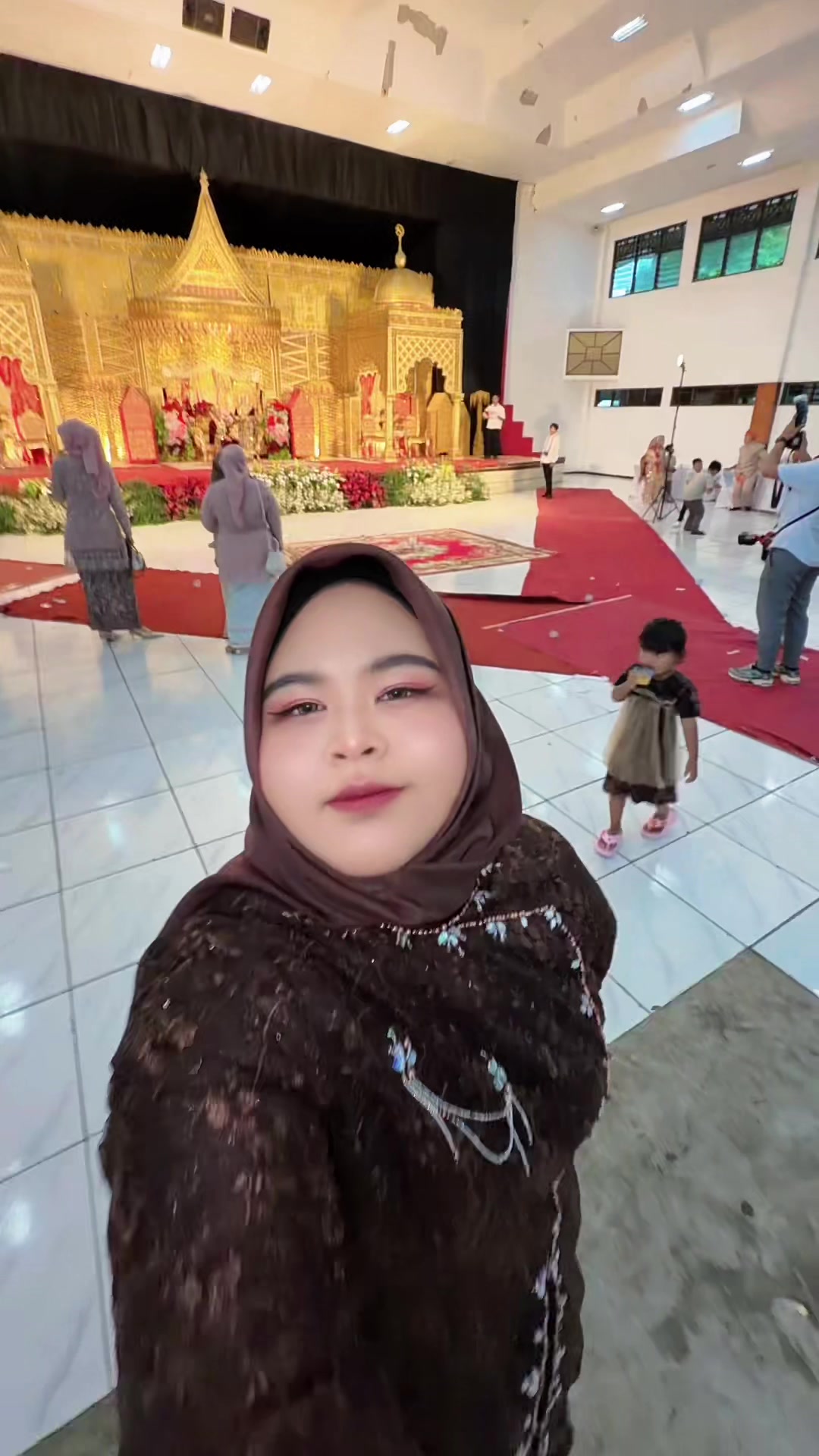 @Syazaliiii