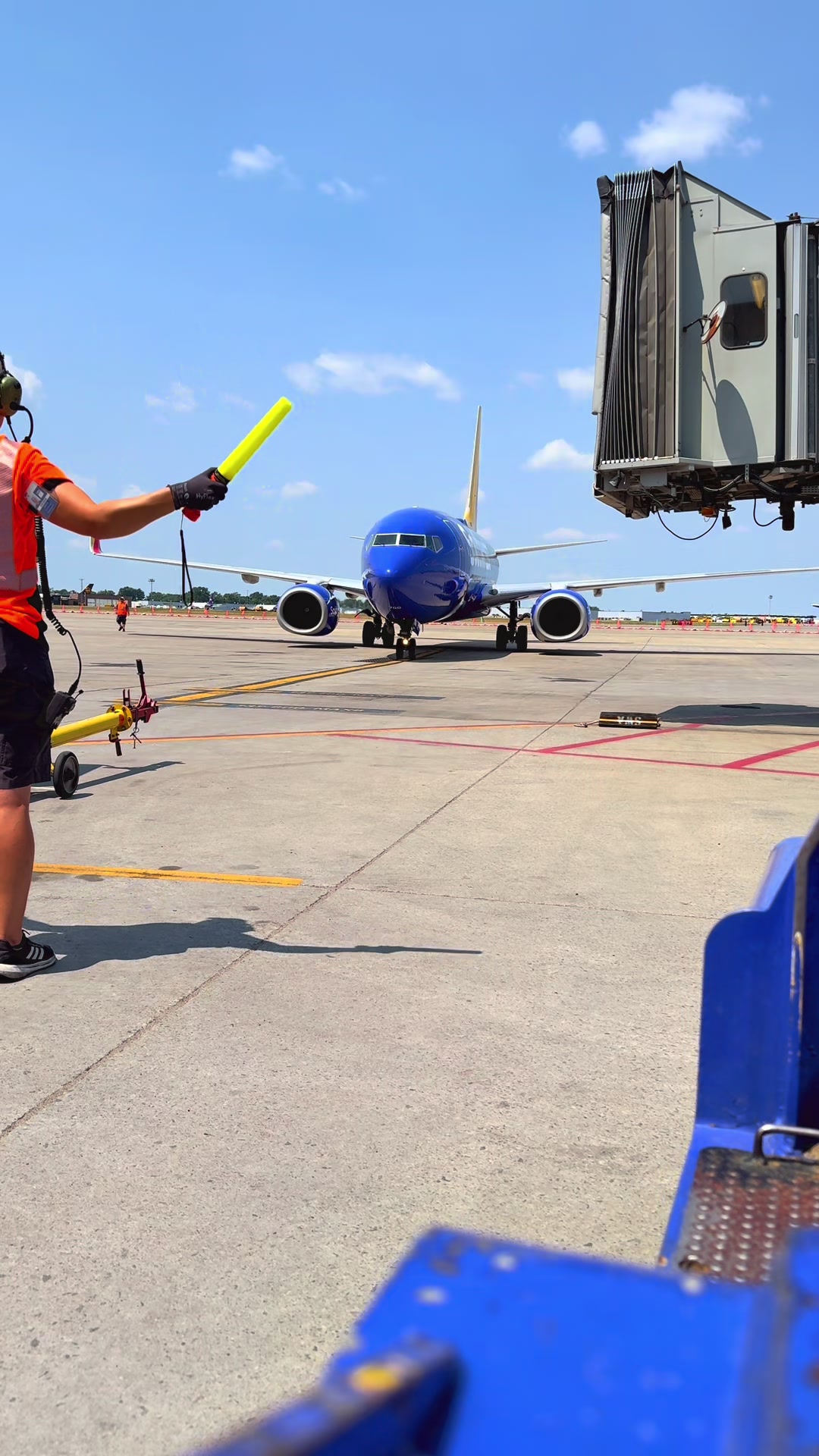 @Hi Vis Blondie ✈️