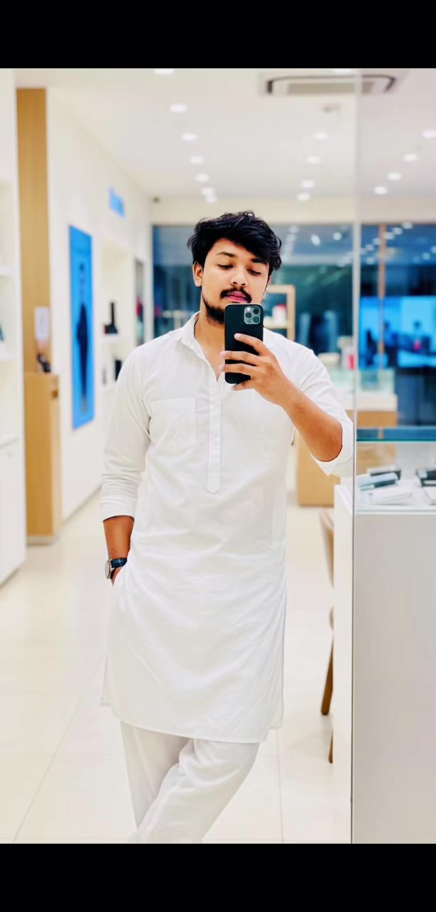 @𝐌𝐫.𝐀𝐲𝐮𝐬𝐡~