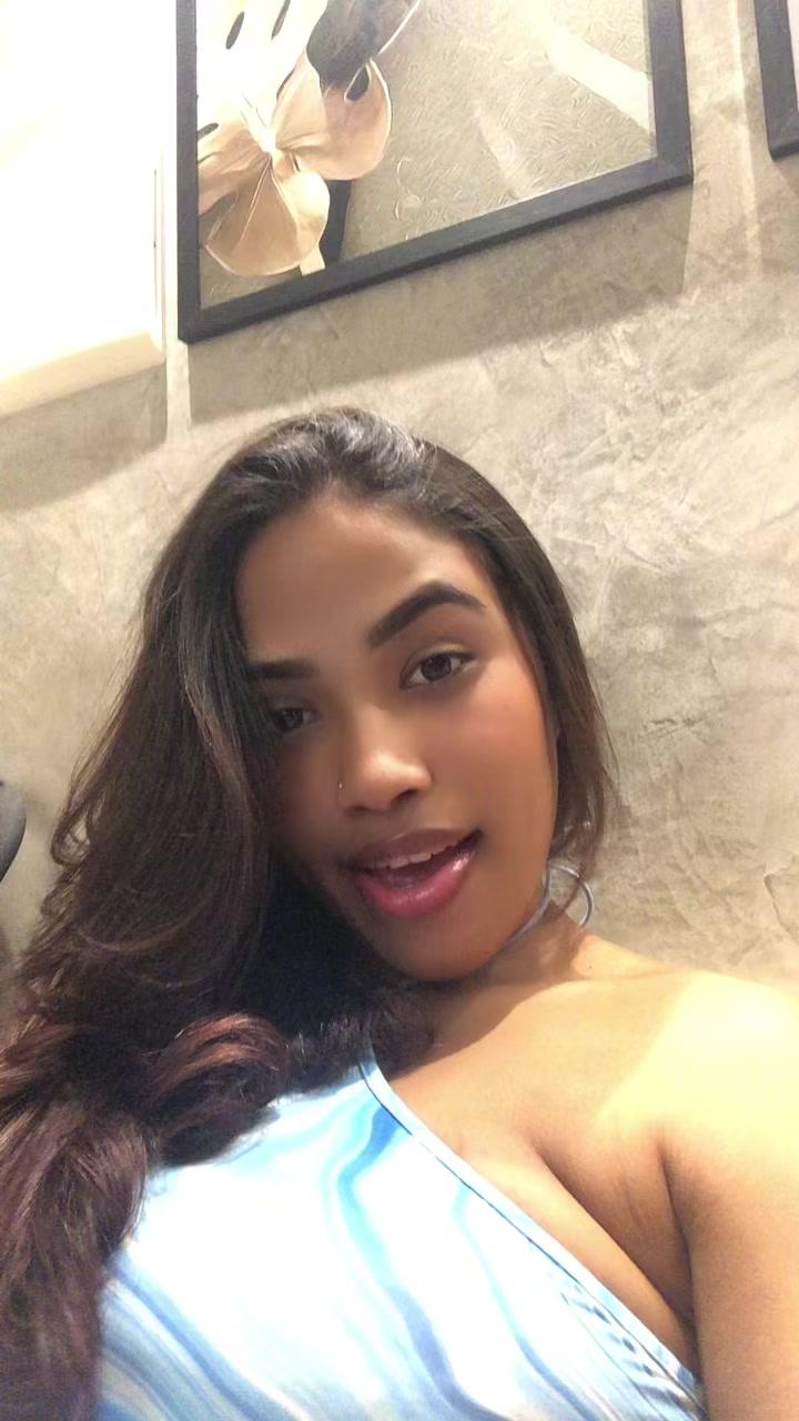 @Julia Victória