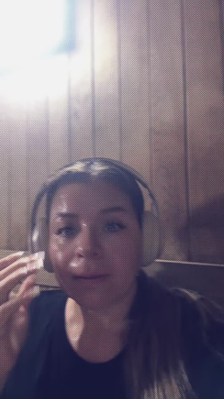 @Hi 😜