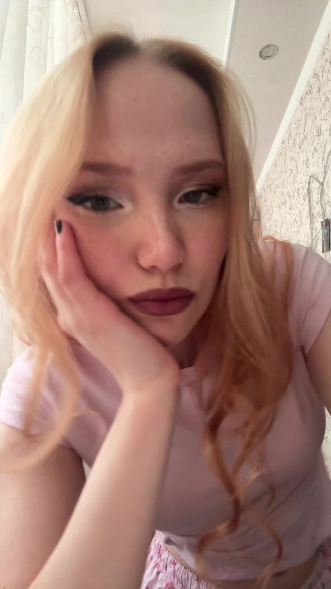 @:D