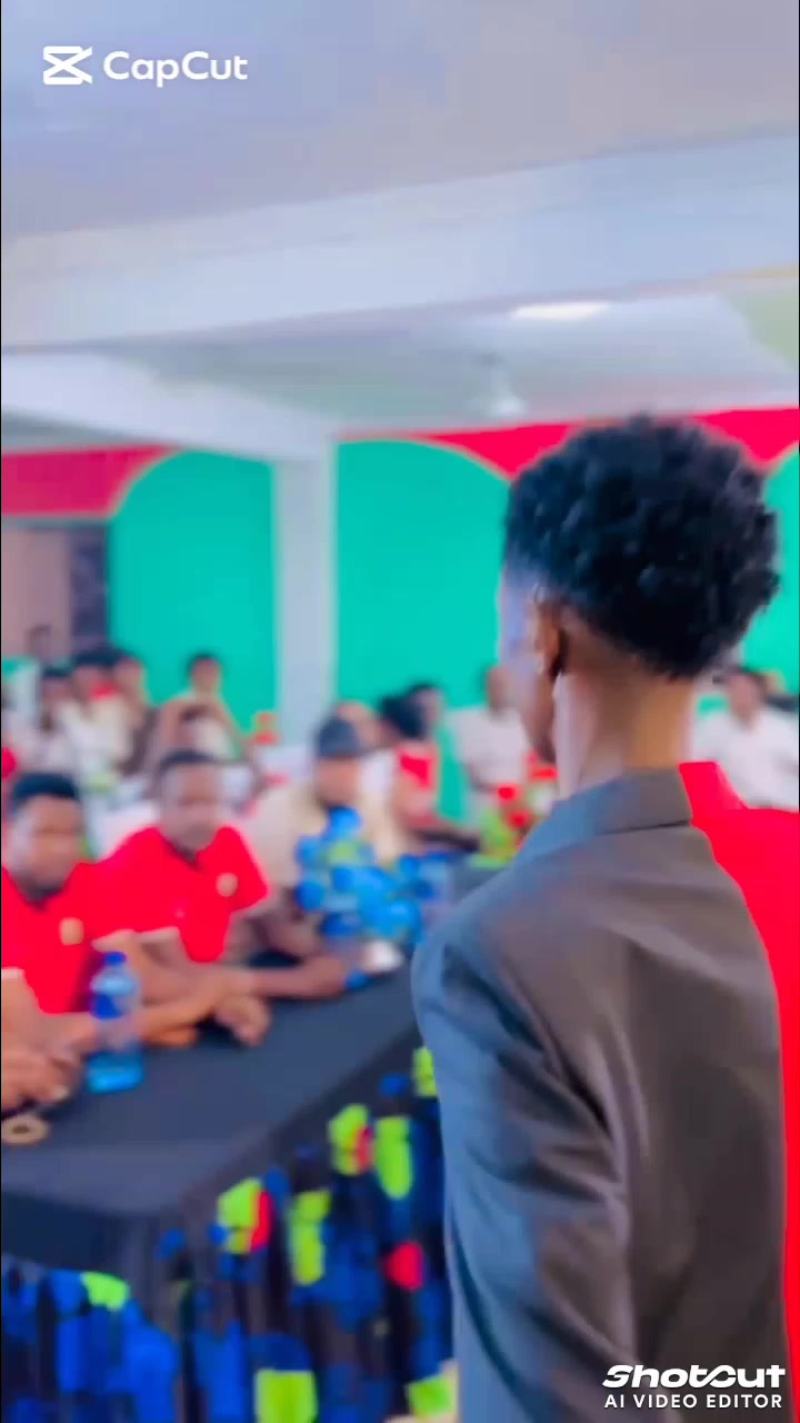 @Madax weynaha qoxotiga🙏