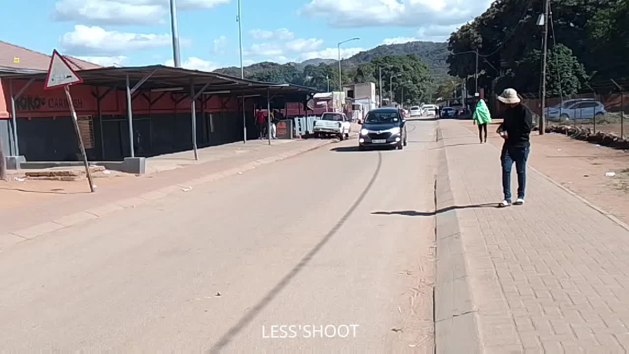 @Bra Less Stance Media