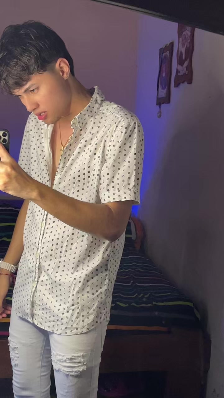 @Alessandro 🪐.