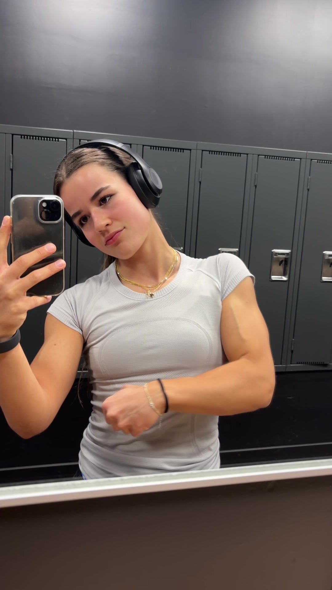 WILL BE BACK TO REGULAR SCHEDULE | maddieliftsweights (@maddieliftsweights)
