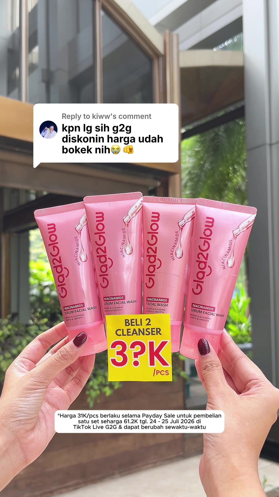 @Glad2Glow_Official