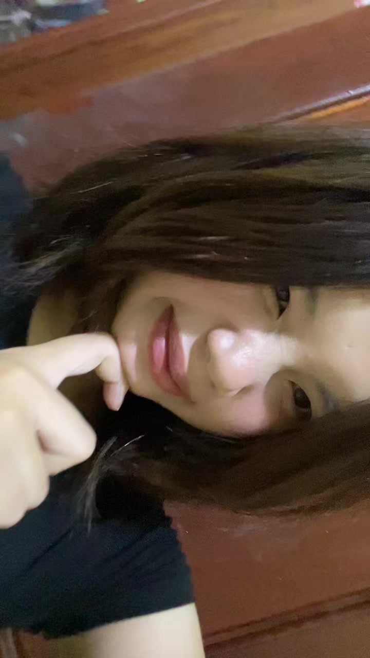 @Ehh FUCK Off 😛🖕🏻
