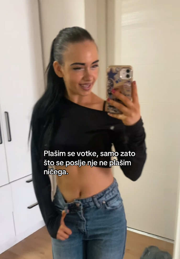 @𝐀𝐝𝐧𝐚𝐧𝐚 🍸