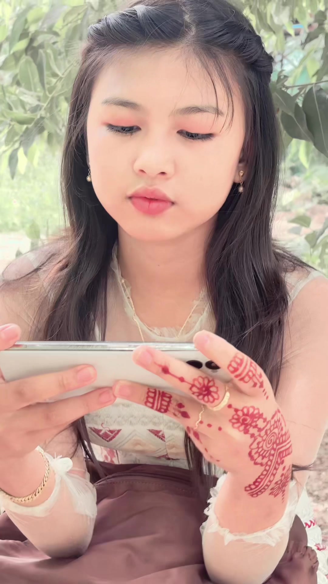 @💐💫သဲရွှေရည်ဖြိုး💫💐