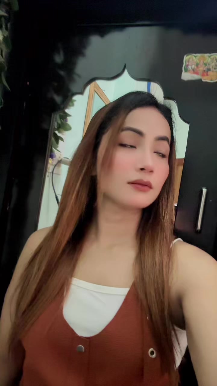 @dancersarushrestha