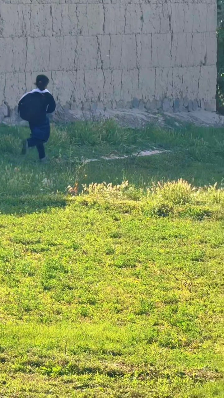 @KM