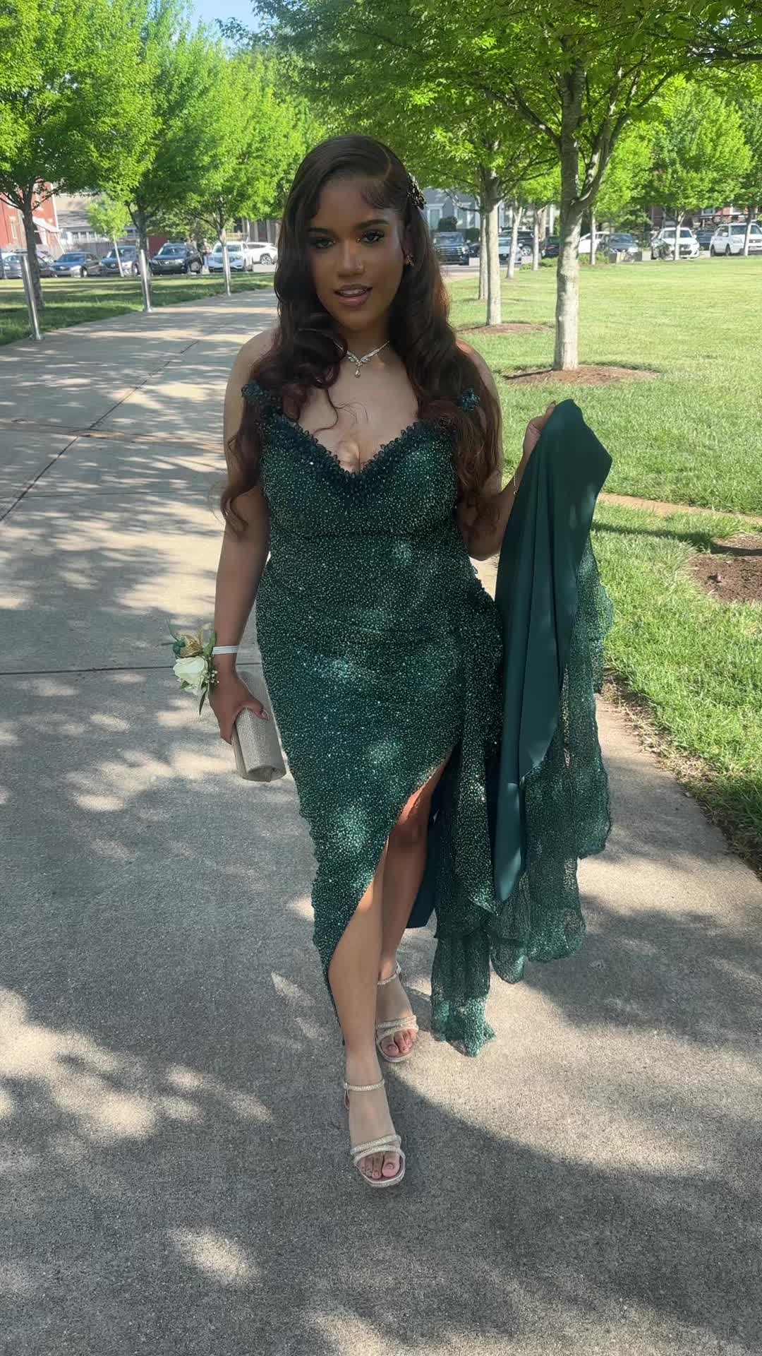 @itz_moan
